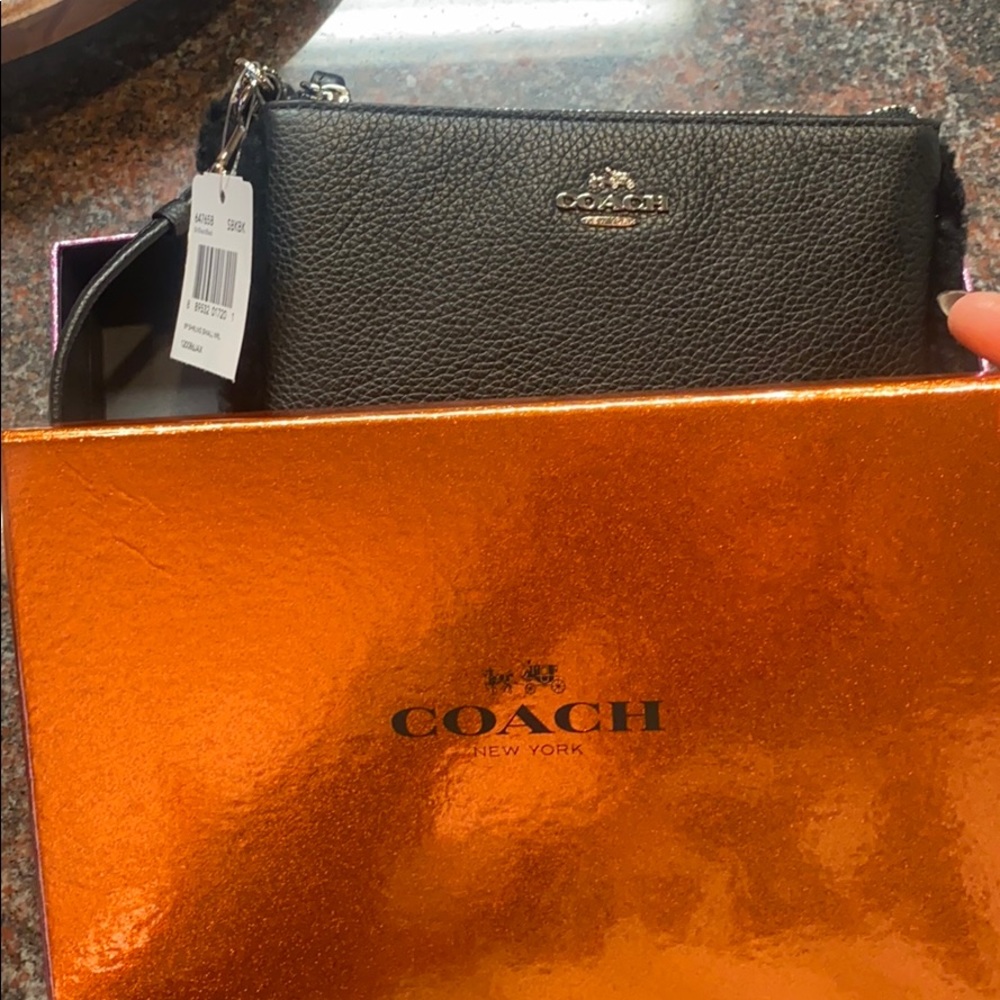 Coach wristlet - Picture 1 of 5